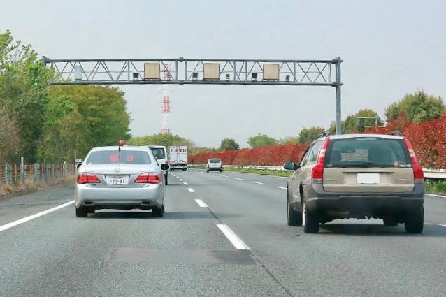 移動式オービスは光に気づかない？光ったか不安なときの確認方法と通知の流れトリビアブログ