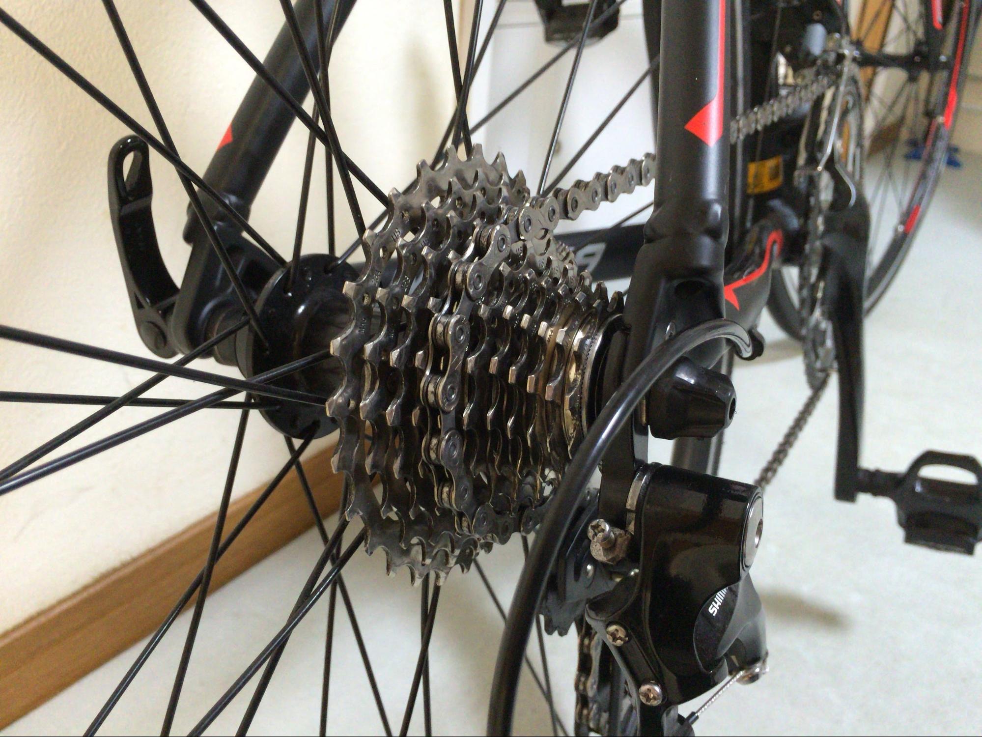 クロスバイクで走行中にチェーンがガタガタいいます どうしたらいい？ENJOY SPORTS BICYCLE