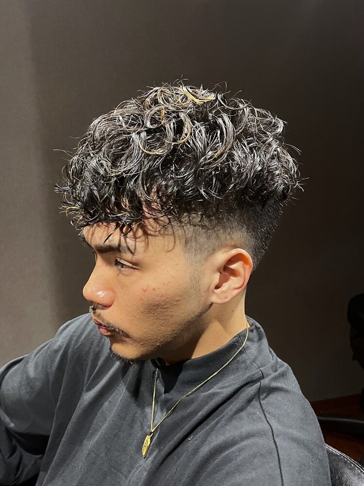 スペインカール16選 長め・短め別 似合う人や頼み方のコツを解説