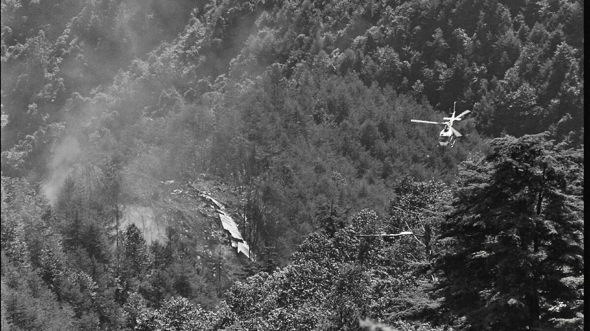 Amazon.co.jp: 日航機遺体収容 ―１２３便、事故処理の真相 日航機墜落 eBook : 河村一男: Kindleストア