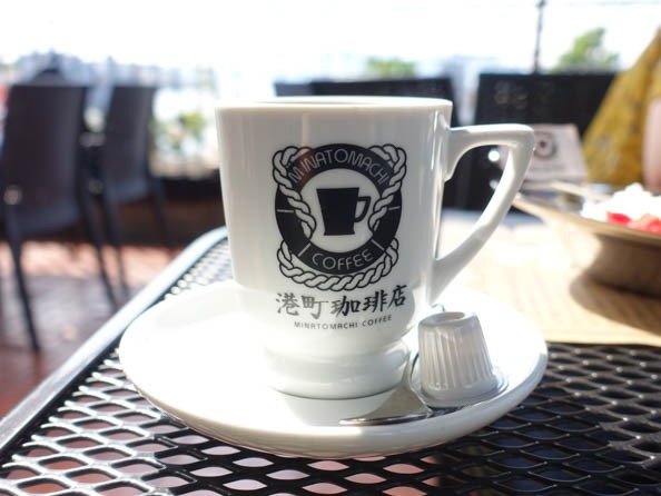 日本でここだけ！呉の潜水艦を眺めながら食べる「海自カレー」るるぶ&more