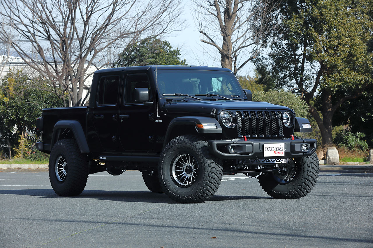⚡話題沸騰中のJEEＰラングラーベースのピックアップトラック→→グラディエーターJTの荷台にLINE-X初施工⚡LINE-X 自動車部門公式ブログflexdream blog