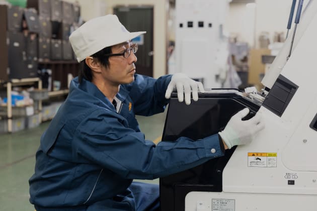 第2回国際発酵・醸造食品産業展にて2023 Miss SAKE 山田琴子が醸造機器・用品について伺いましたMiss SAKE