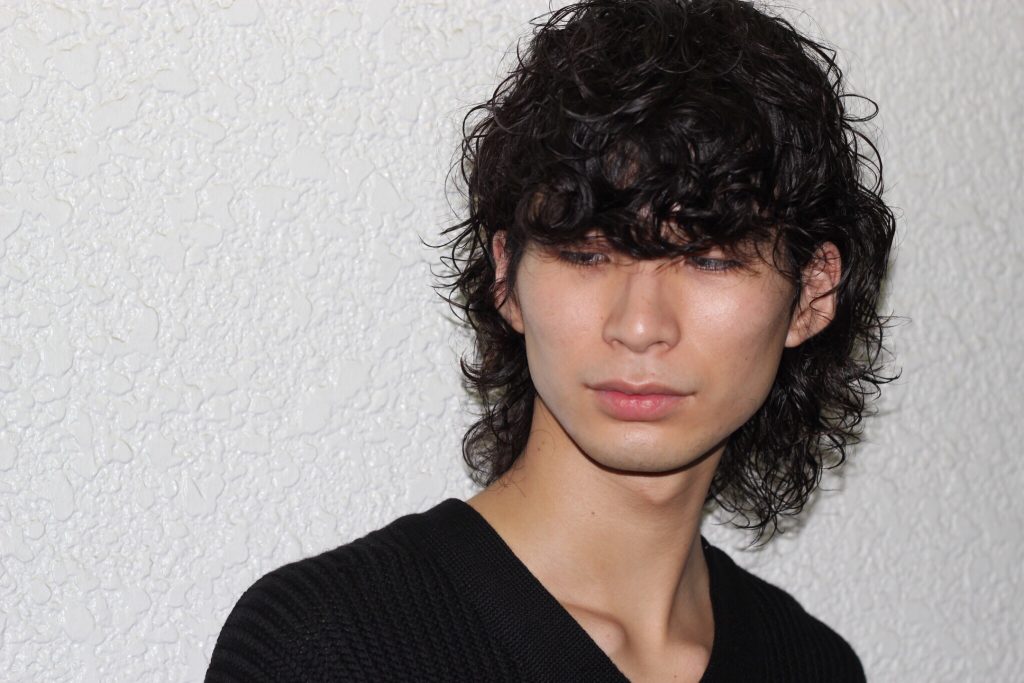 新入社員の時、髪型で怒られた男性は6人に1人株式会社PERCUTのプレスリリース