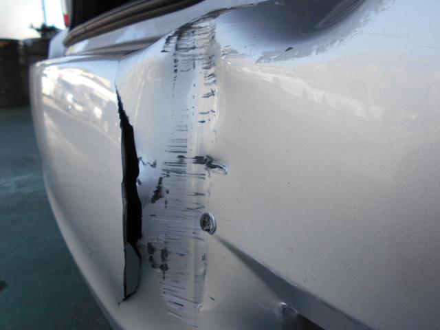 近くから見ても目立たない深くえぐれたキズの補修 バンパー 車の傷のDIY補修・塗装なら補修ナビ