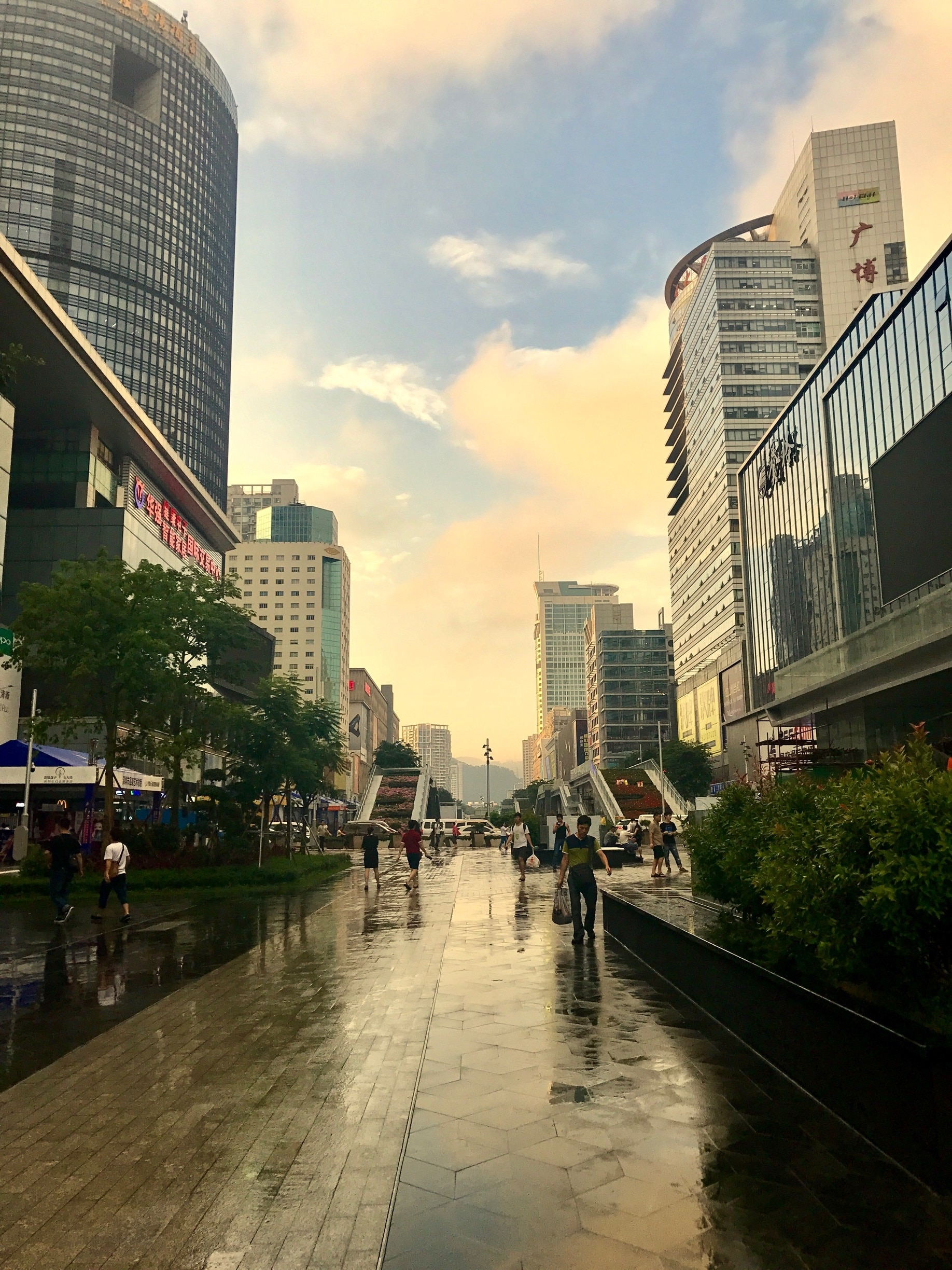 深セン電脳街に行ってみる』深セン 中国 の旅行記・ブログ by ミセスKさん フォートラベル