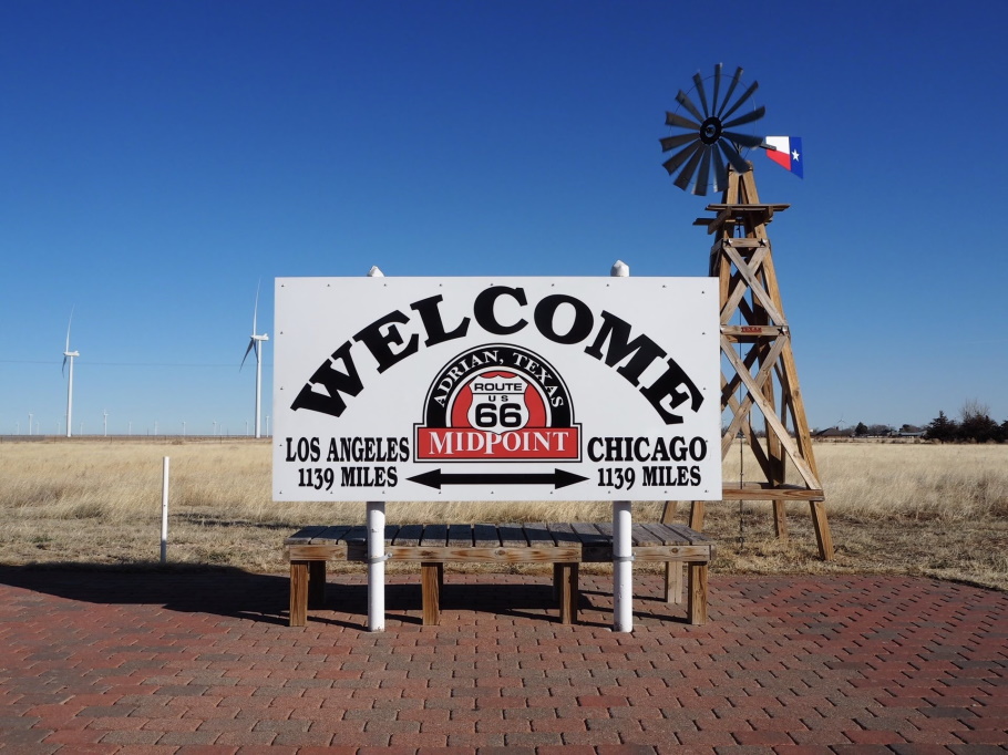 商業施設 天王寺MIO 誘導サイン施工実績を見る 第一工芸 株式会社