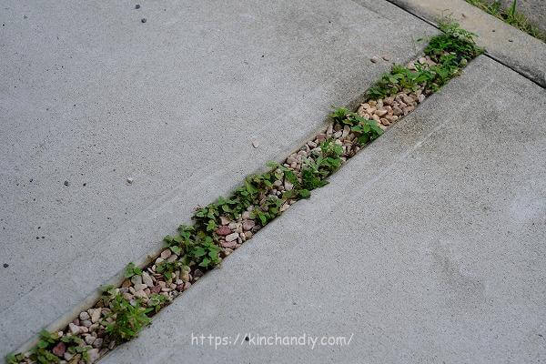 駐車場の目地をレンガチップでおしゃれに！おすすめの色やDIYアイデアを紹介 - ガーデンデザイン にわここ