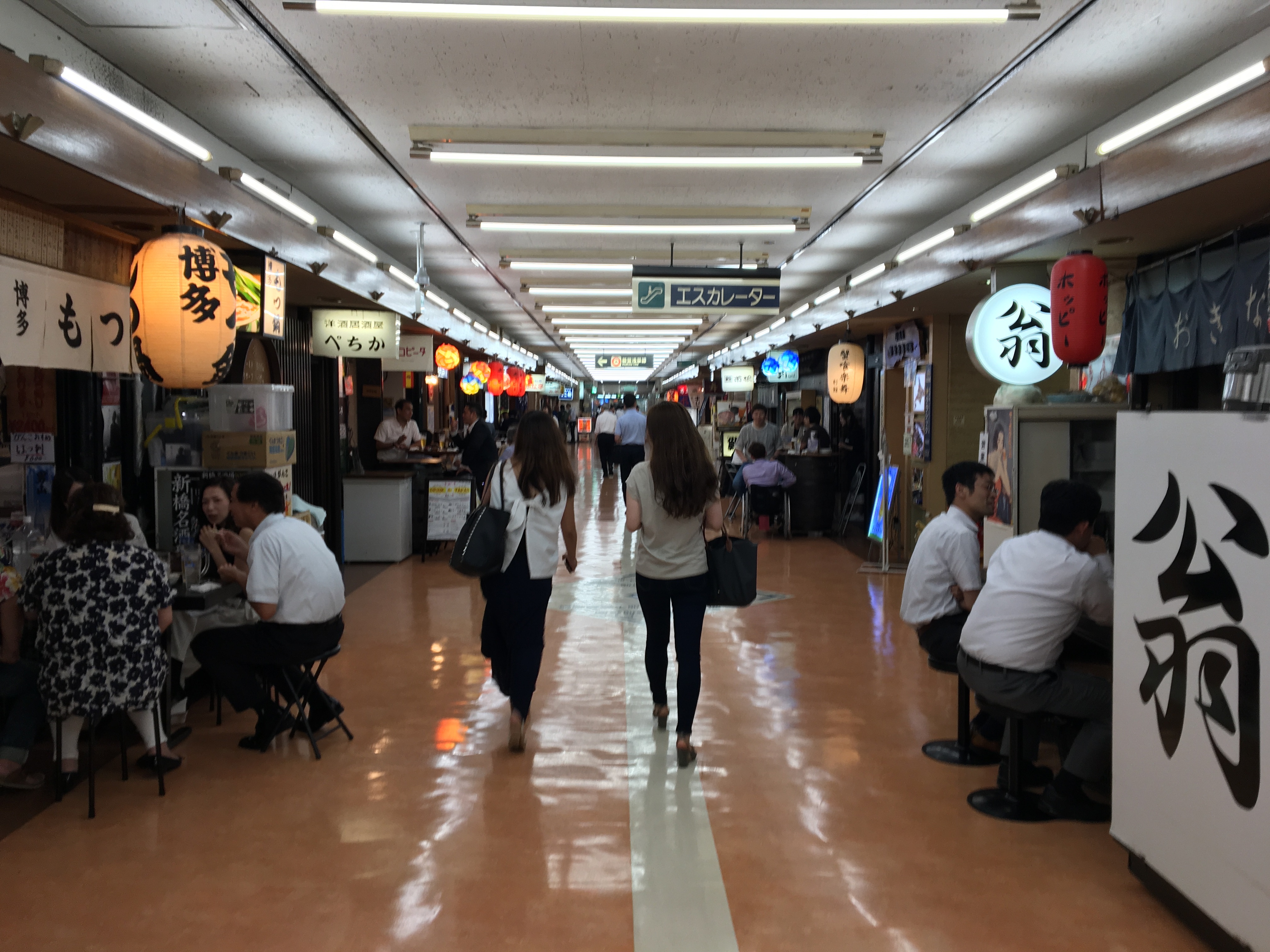 新橋ガード下横丁の全10店舗を紹介！恵比寿横丁との関係も解説コリドーナビ