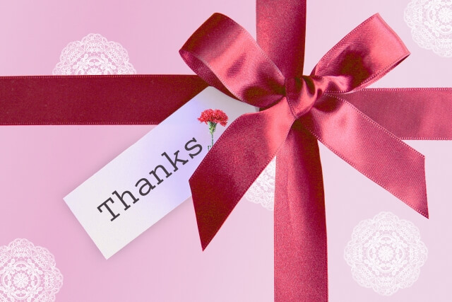 giveとpresentの違い！英語で「プレゼントをあげる」の言い方