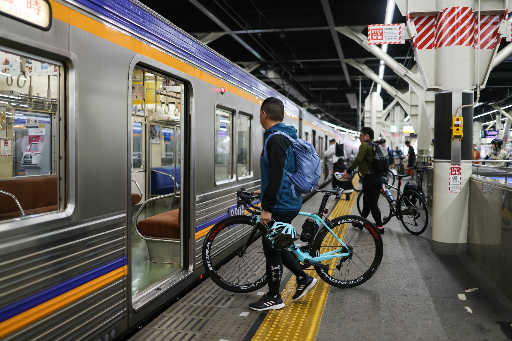 JR青梅線・五日市線・八高線の電車ドア