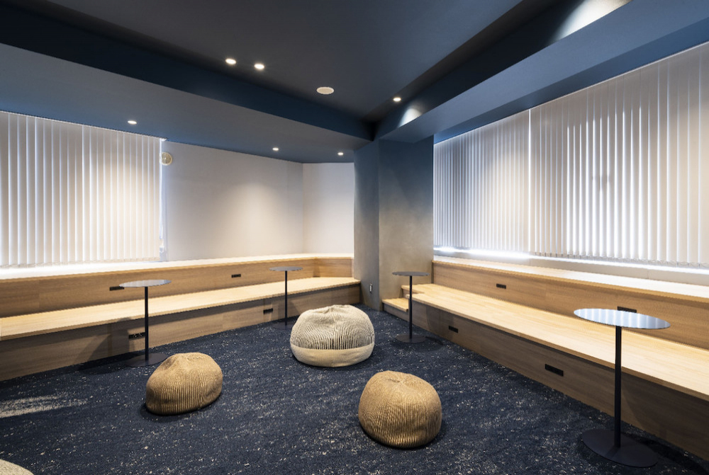 オフィスの休憩室レイアウト。おしゃれで快適なリラックススペースを作るポイントとは？ - オーダー家具、インテリア通販のアーネインテリア 公式