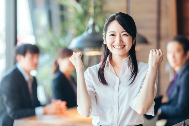 頑張る女性は魅力的！「正しい頑張り方」でときには自分にご褒美を！ – NOW SARA ナウサラ