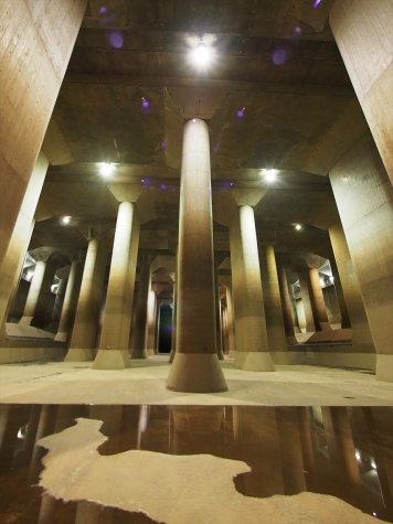 春日部市 地下神殿が光と音で幻想的に進化！「調圧水槽ライトアップコース」一般公開予定はいつから？ とうとう- エキスパート - Yahoo!ニュース