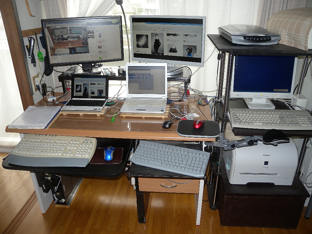 ASCII.jp：狭いデスクを有効活用！ USB 2.0×3口ハブ付きデスクボード