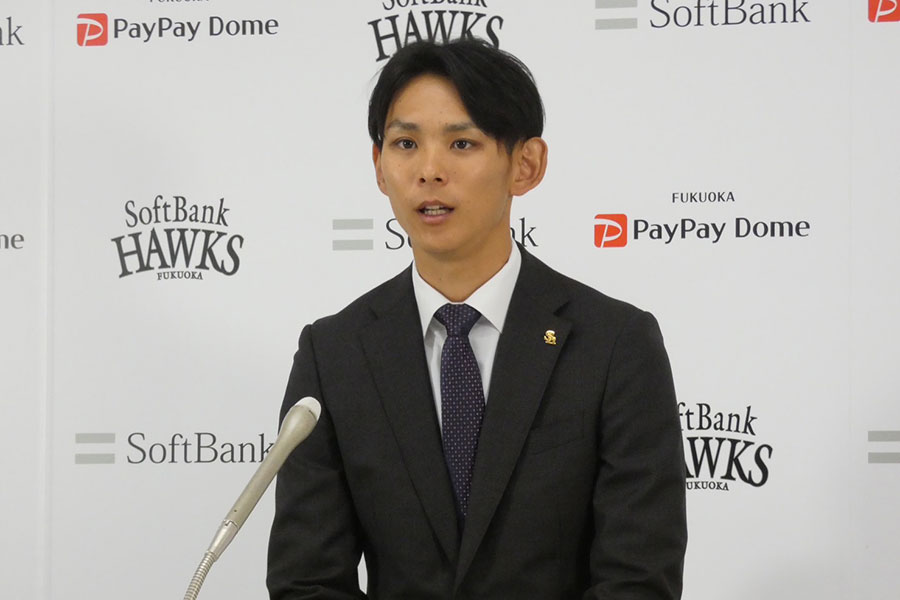 鷹・泉圭輔、誹謗中傷に「家から出るのも怖くなった」 心の支えはファンの励ましFull-Count