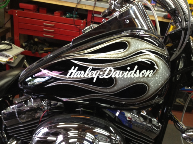 カスタムペイント ハーレー ショベル Uncle Bob Blooz飴色塗装店