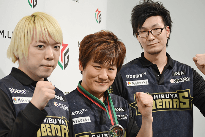 白鳥 翔×松本吉弘 麻雀 漆黒の強者 黄金の勝筋」白鳥翔生活・実用書- KADOKAWA