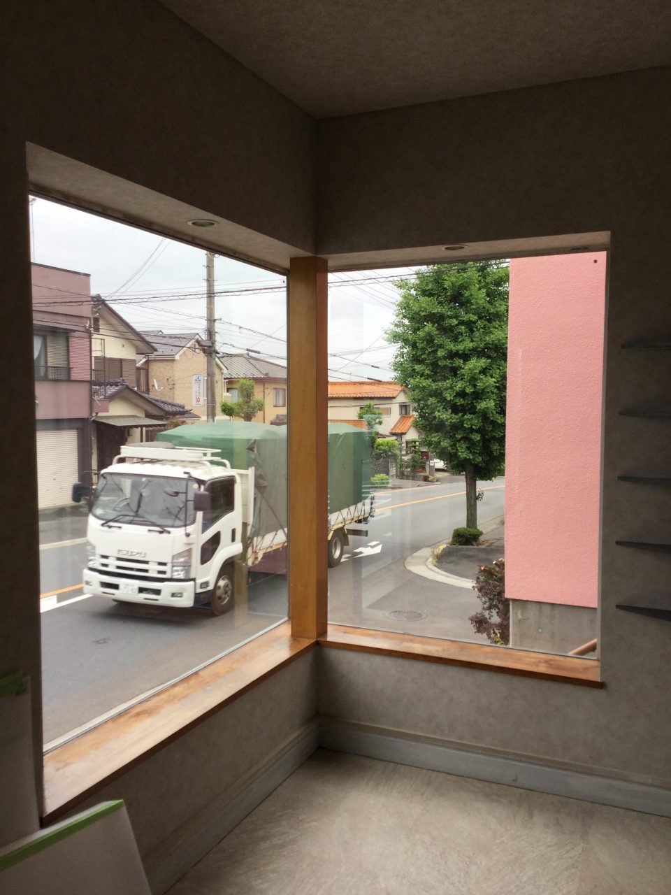 コーナーサッシの理由 わけ株式会社SYNC