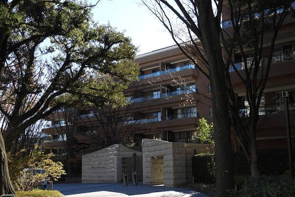 都心に林立する「億ション」の背景に海外からの投機マネー 転売益狙いで購入倍率40倍も - 産経ニュース