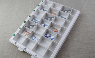 底が丸くて取り出しやすい！セリアの 「薬ケース 1週間分」は飲み忘れがゼロになると人気！CHANTO WEB