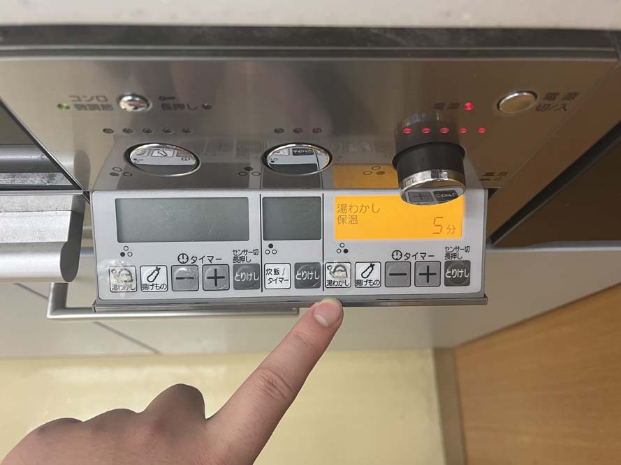 30秒で分かる！ 瓶のラベルをキレイに剥がす最強の裏ワザ！ - YouTube