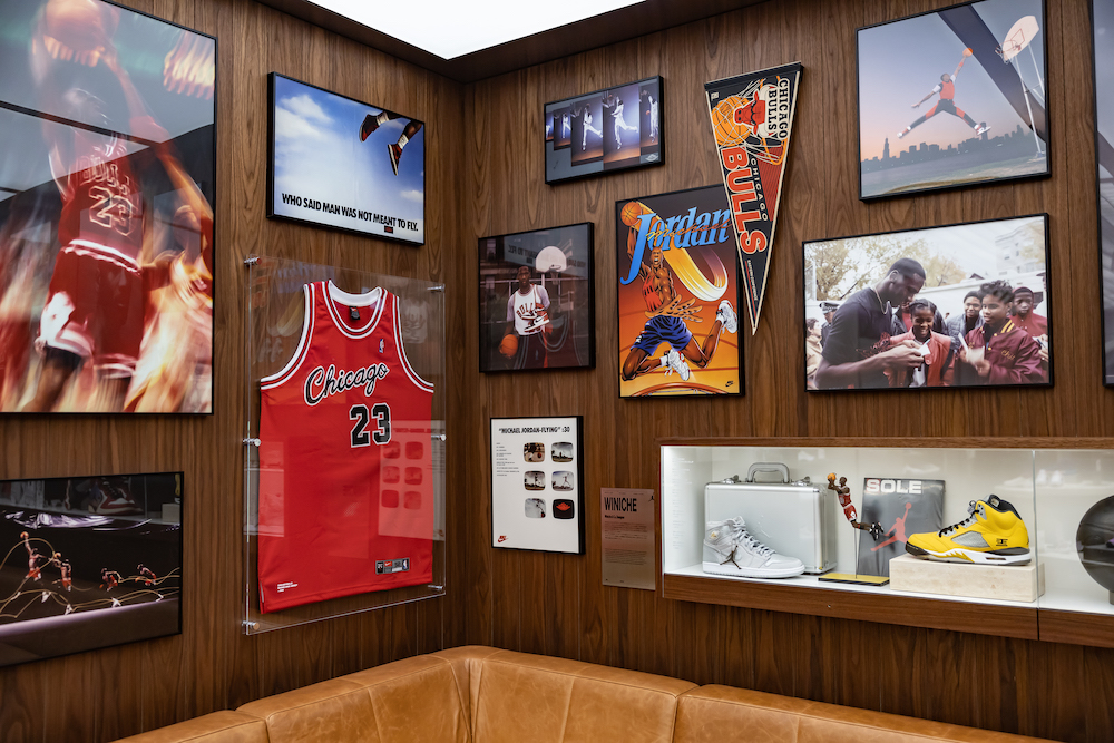 アメ村最大級のJORDANコーナー誕生!!大阪でJORDANをお探しならセレクションへ!! - 大阪店セレクションブログ