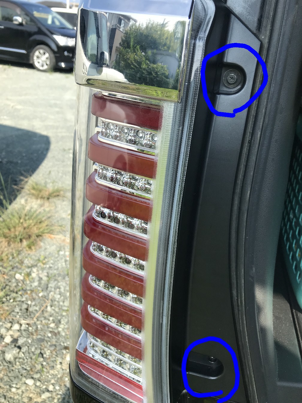 バモスのテールランプ交換FLYING-DOGけん爺