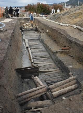 山中に残る元軍事施設を発見！地元の人も近寄れない荒れた山に道マニアが挑戦！“軍道”を巡る旅CBC MAGAZINE CBCマガジン