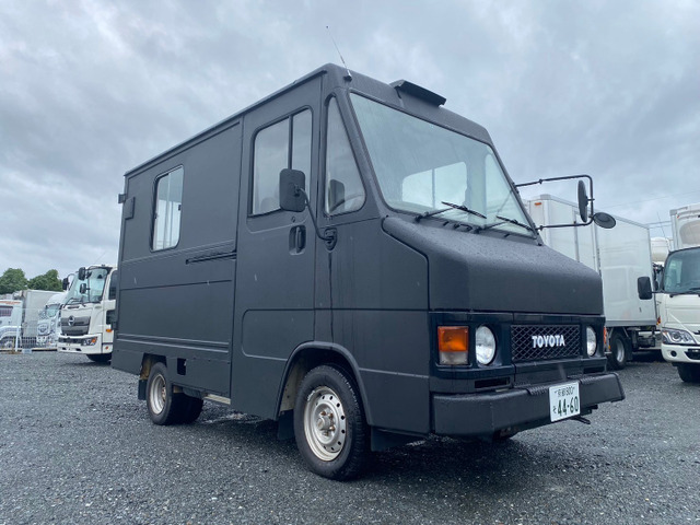 希少❗️クイックデリバリー実質ワンオーナー超低走行ディーゼルキャンピングベースに❗️お助け隊紋別のトヨタの中古車ジモティ