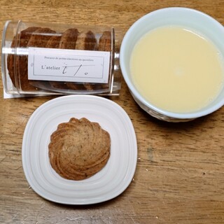 エシレ・ラトリエ デュ ブール＜麻布台ヒルズ＞より、エシレ初のマカロン登場！ 「マカロン・オ・ブール・エシレ」 2025年6月20日 金新発売NEWSCAST