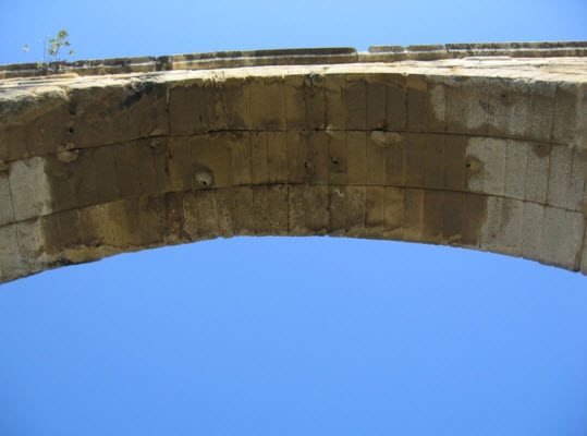 ポン・デュ・ガール ―フランス南部に2,000年前の姿をとどめるローマ時代の水道橋―古代ローマライブラリ