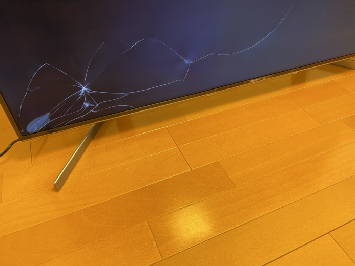 テレビの液晶にひび割れが！放置したらどうなる？対策と予防について週刊☆シュフタノ