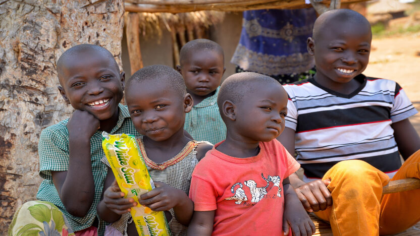 Amazon.co.jp: アフリカ～ソマリア内戦、コンゴ動乱ほか地図でわかる 世界の戦争・紛争: 小川浩之: 本