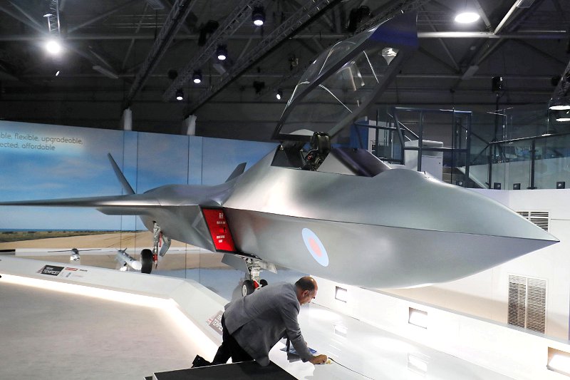 ミサイル12発が機内に？ 日本の新型戦闘機「GCAP」の規格外すぎる性能とサイズが判明！世界初の第6世代戦闘機になる期待が高まる！ ゆっくり解説