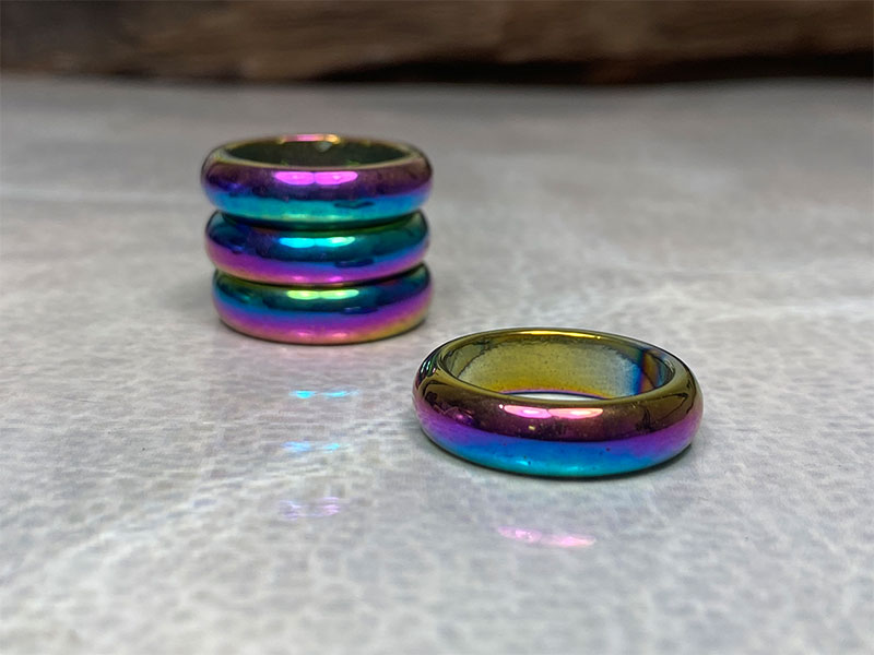 指輪、この組み合わせ変ですか？あえて婚約指輪と結婚指輪の横にピンキー- Yahoo!知恵袋