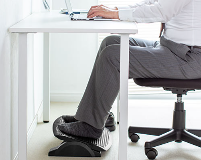 デスク周りを整理するおすすめの便利グッズ39選。省スペースで設置しやすいモノも