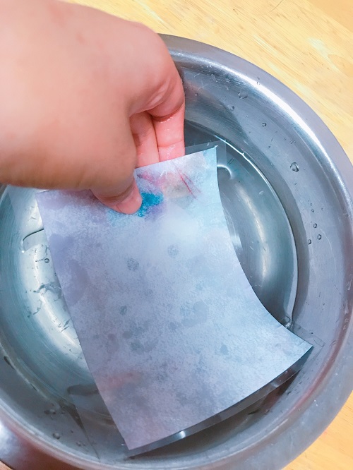 機械いらずって神！ダイソー「手貼りラミネートフィルム」でプリント簡単補強♡全家庭が泣いて喜ぶ - トクバイニュース