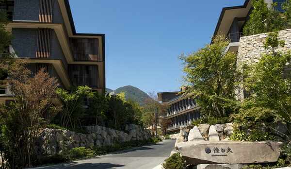 ケユカゴミ箱レビュー 27Lサイズが食器棚にシンデレラフィット！凸凹パラダイス