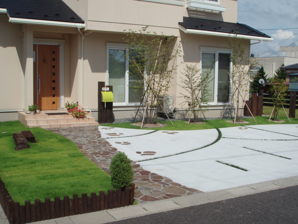 一条工務店の外構デザイン特集│おしゃれな庭づくりのコツとは - わたしの家づくり│一条工務店で叶える理想の家づくりブログ