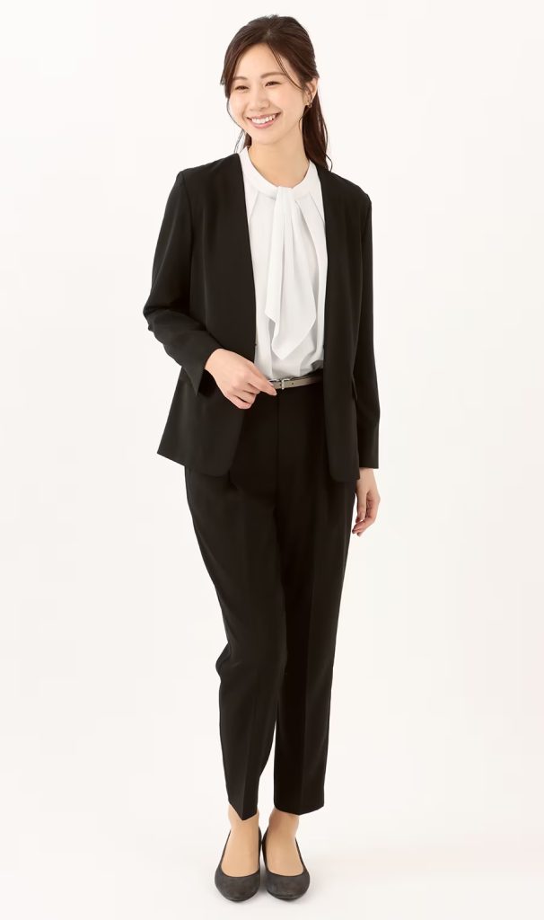 服装の写真付き 就活でビジネスカジュアルを指定されたら何を着る？服装を選ぶポイントを紹介就職エージェントneo