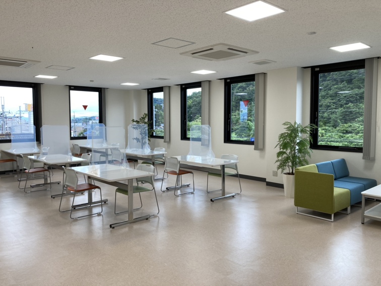 おしゃれな社員食堂レイアウト事例とデザインのポイントコラムオフィス移転・レイアウト・デザインコクヨマーケティング