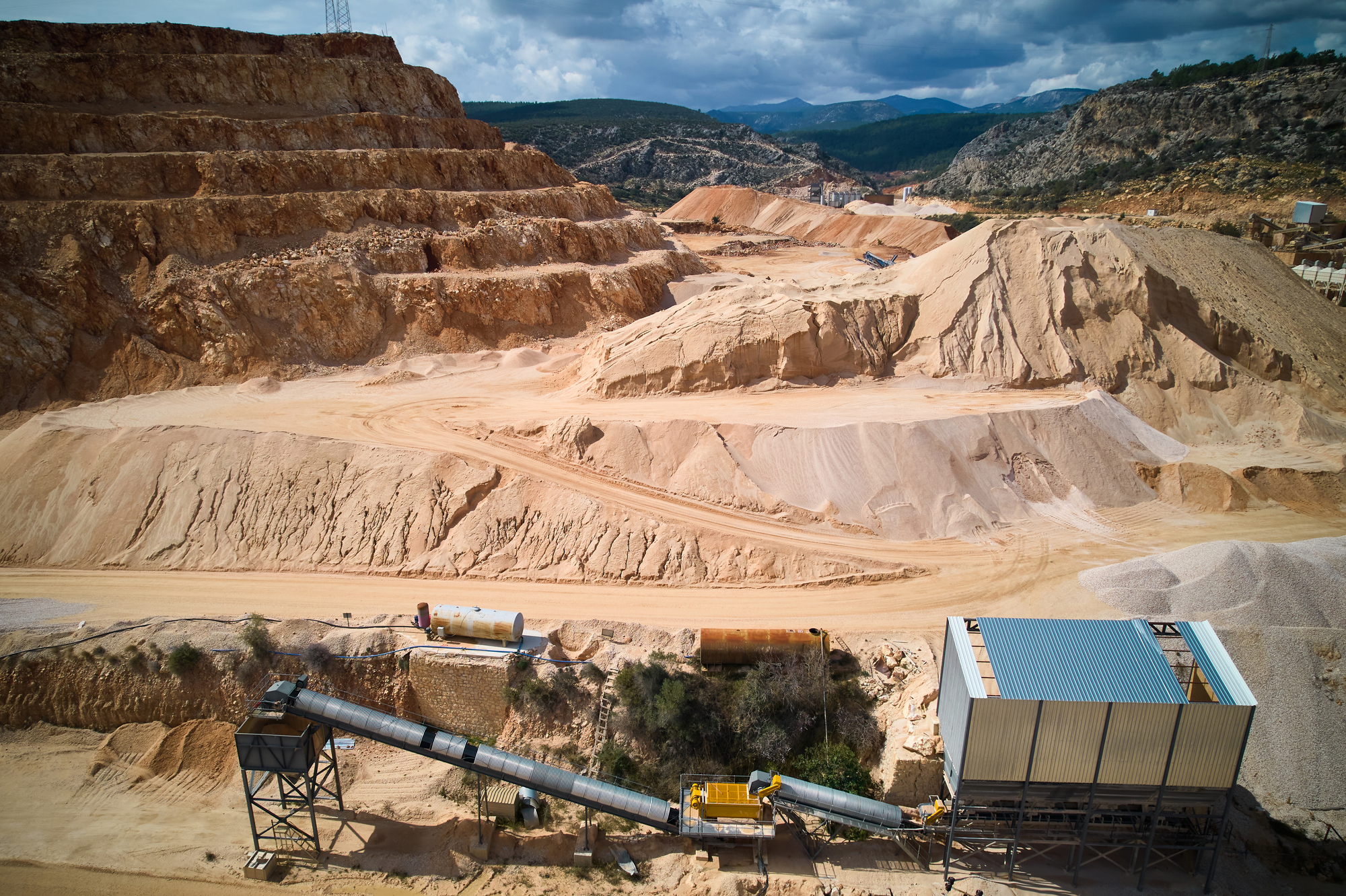 2020年閉山の希少な「天然ピンクダイヤ」。いつもとちょっと違う形の『フラットD』リング。Creema SPRINGS