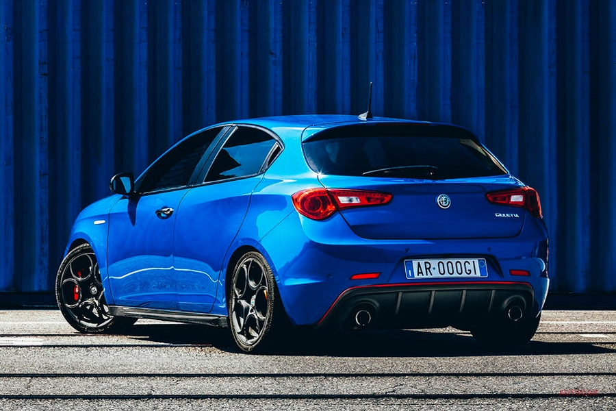 アルファロメオ トナーレの価格・新型情報・グレード諸元 価格.com