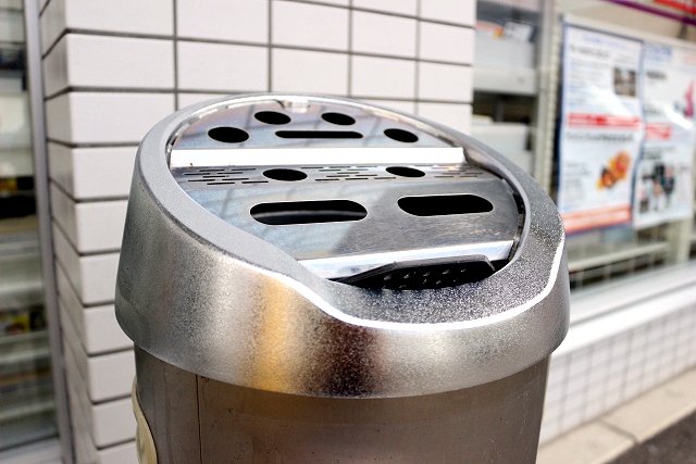 コンビニ_吸殻入れ - CLIP STUDIO ASSETS