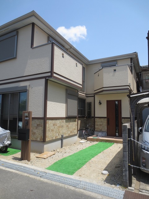 駐車場の大きさってどれくらいがいいの？台数別に目安を解説しますミモザガーデン