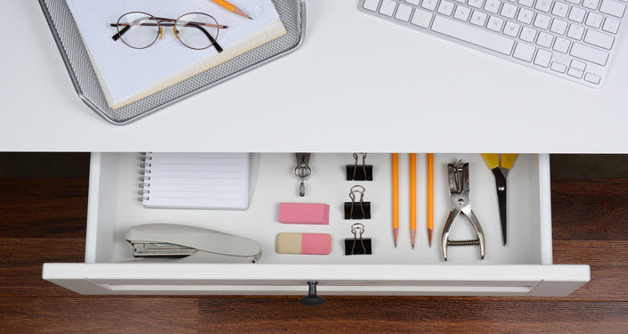 楽天市場ポイント5倍 デスク整理トレー S 仕切りボックス 小物収納 デスクトレー 卓上 引出し 文房具 収納 卓上収納ボックス 小物入れプラスチック 収納ボックス : 小物専科 しもやま 楽天市場店