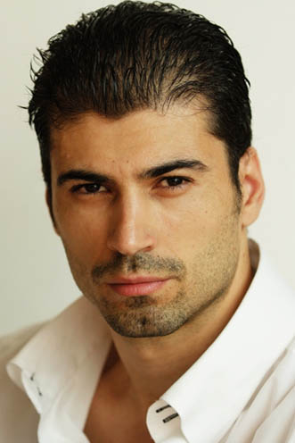 伝統的なルーマニアの服を着たルーマニア人男性がパフォーマーとしてPremium AI生成ベクトル画像