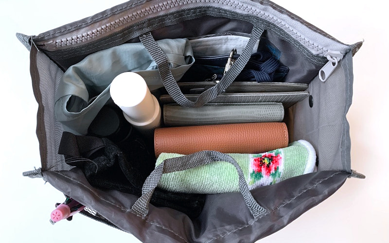 ダイソーの「330円バッグインバッグ」が収納力すごすぎて笑った！ポケットが11個もあるし、変形できるし天才だよ！ 購入レビュー