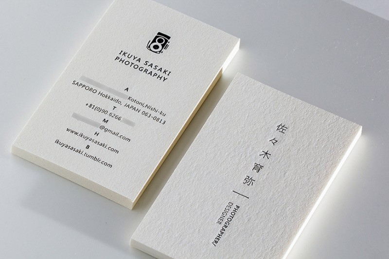 表カラー 裏モノクロ 名刺低価格で名刺を作成 印刷いたします。名刺データ入稿センター